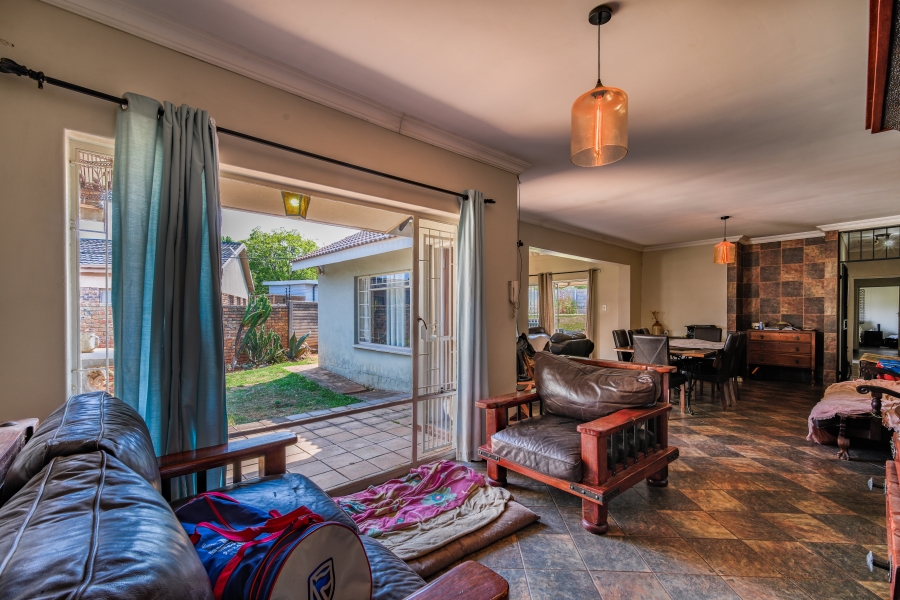 4 Bedroom Property for Sale in Elardus Park Gauteng