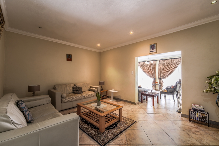 4 Bedroom Property for Sale in Waterkloof Ridge Gauteng