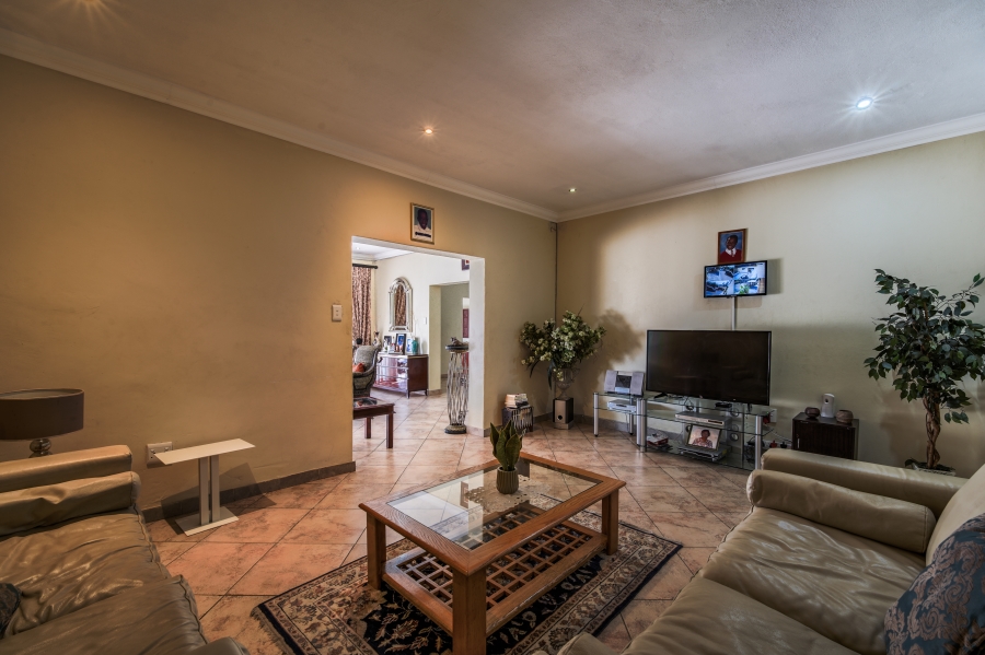 4 Bedroom Property for Sale in Waterkloof Ridge Gauteng