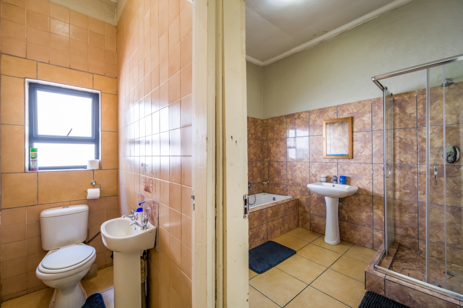 4 Bedroom Property for Sale in Waterkloof Ridge Gauteng
