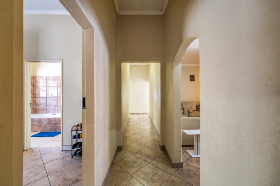 4 Bedroom Property for Sale in Waterkloof Ridge Gauteng