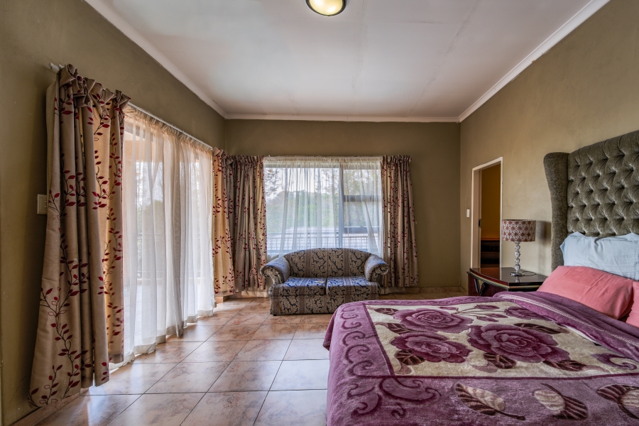 4 Bedroom Property for Sale in Waterkloof Ridge Gauteng