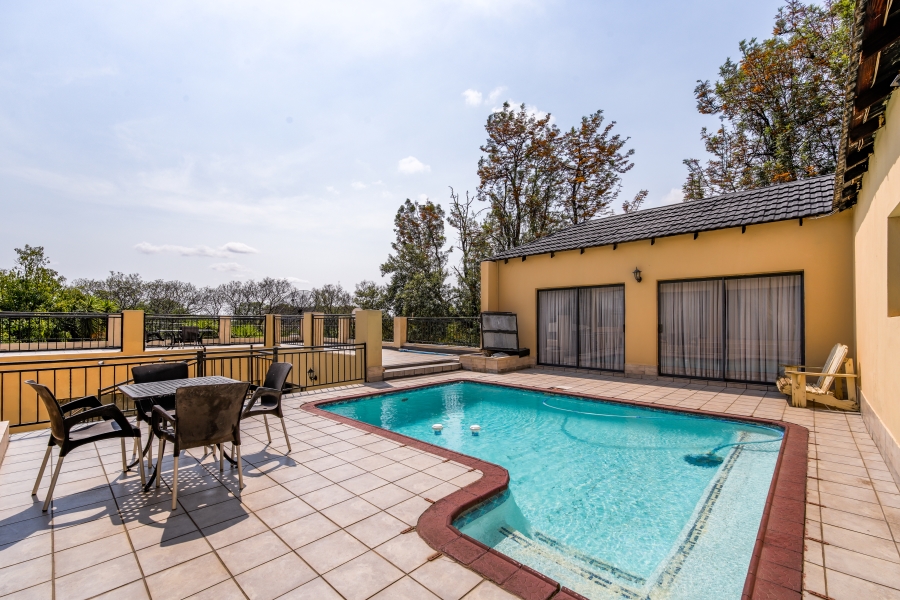 4 Bedroom Property for Sale in Waterkloof Ridge Gauteng