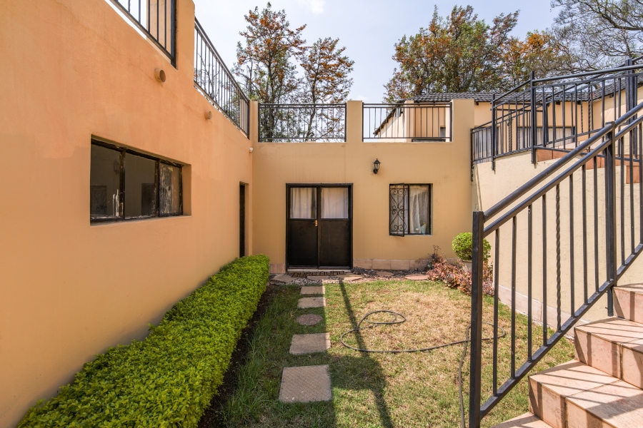 4 Bedroom Property for Sale in Waterkloof Ridge Gauteng