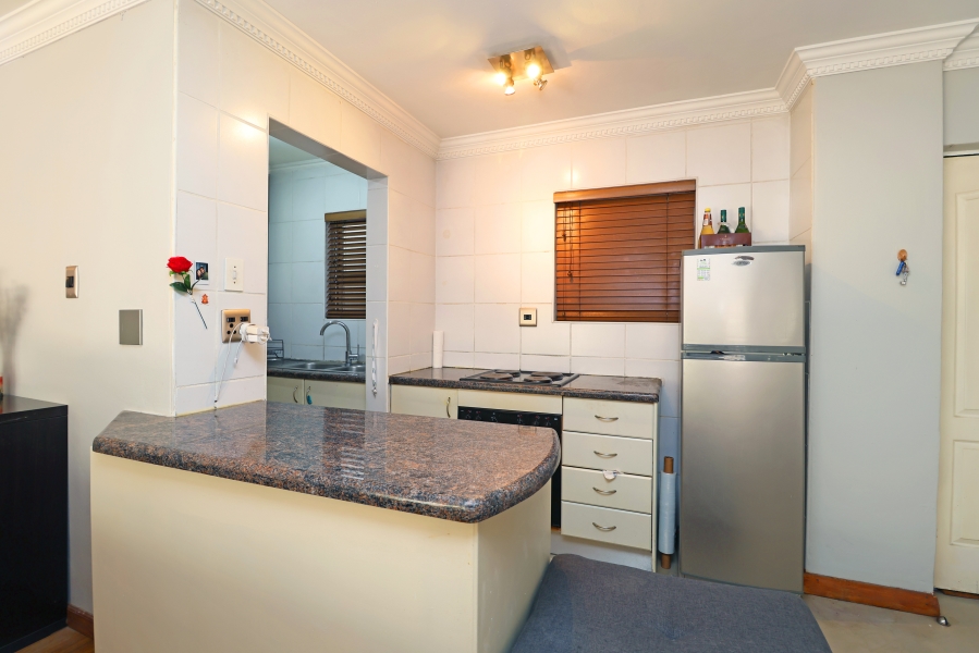 1 Bedroom Property for Sale in Morningside Gauteng