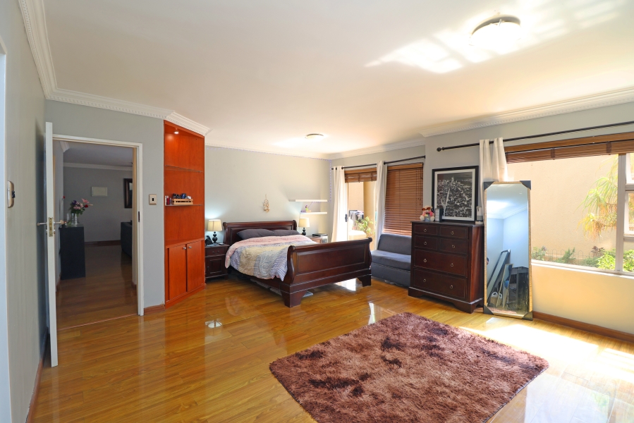 1 Bedroom Property for Sale in Morningside Gauteng