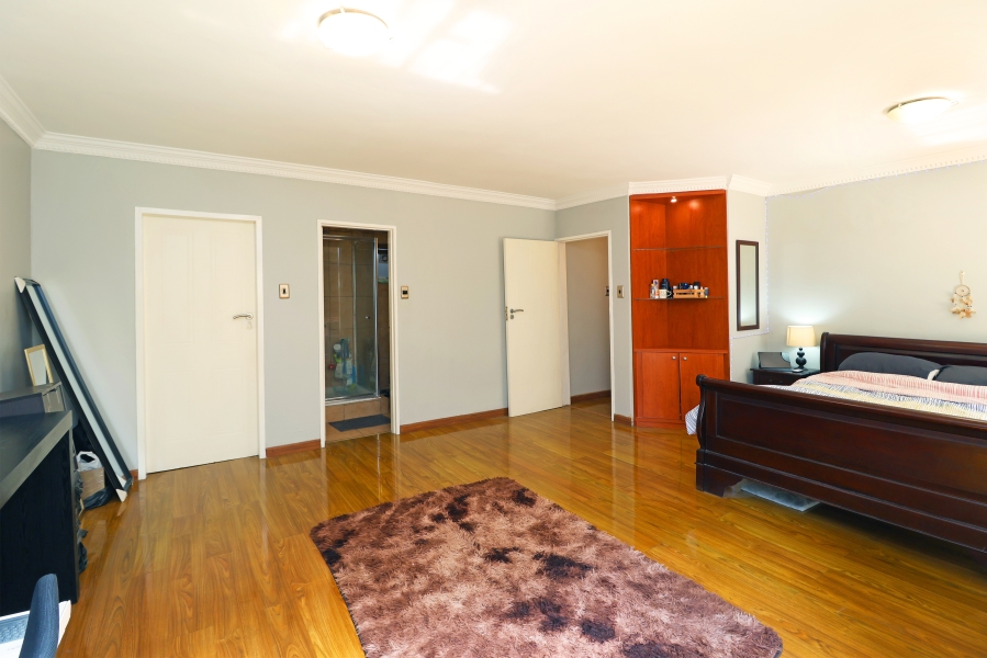 1 Bedroom Property for Sale in Morningside Gauteng