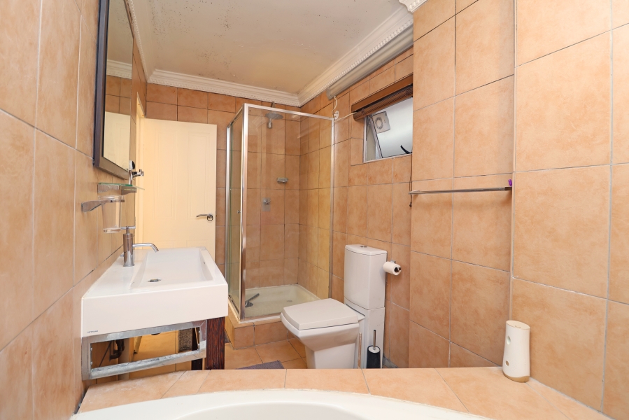 1 Bedroom Property for Sale in Morningside Gauteng