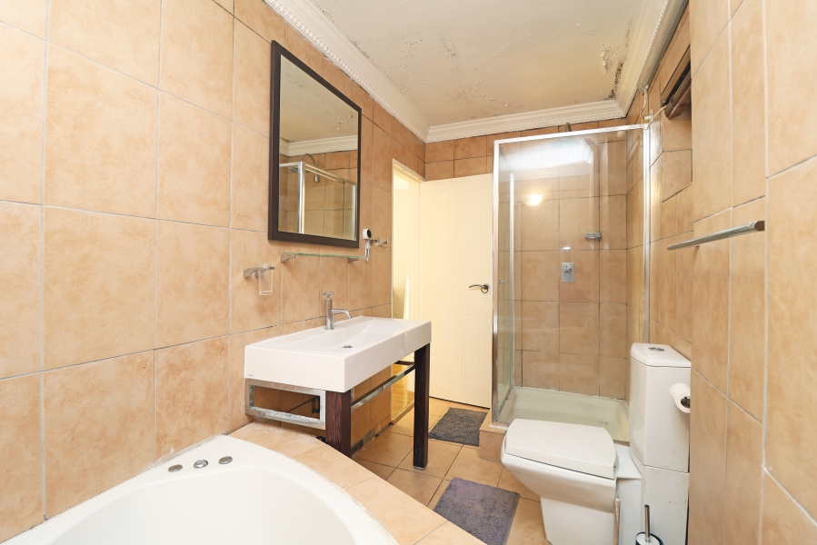 1 Bedroom Property for Sale in Morningside Gauteng