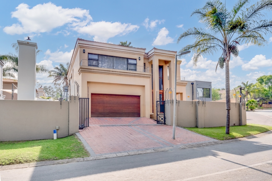4 Bedroom Property for Sale in Lonehill Gauteng