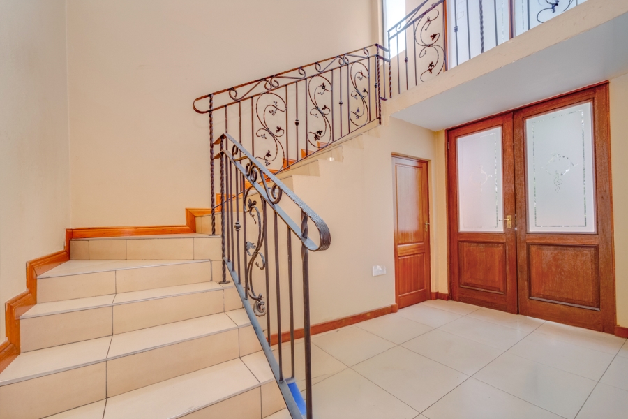 4 Bedroom Property for Sale in Lonehill Gauteng