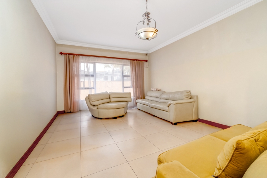 4 Bedroom Property for Sale in Lonehill Gauteng