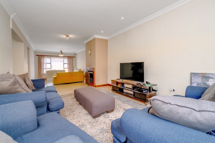 4 Bedroom Property for Sale in Lonehill Gauteng