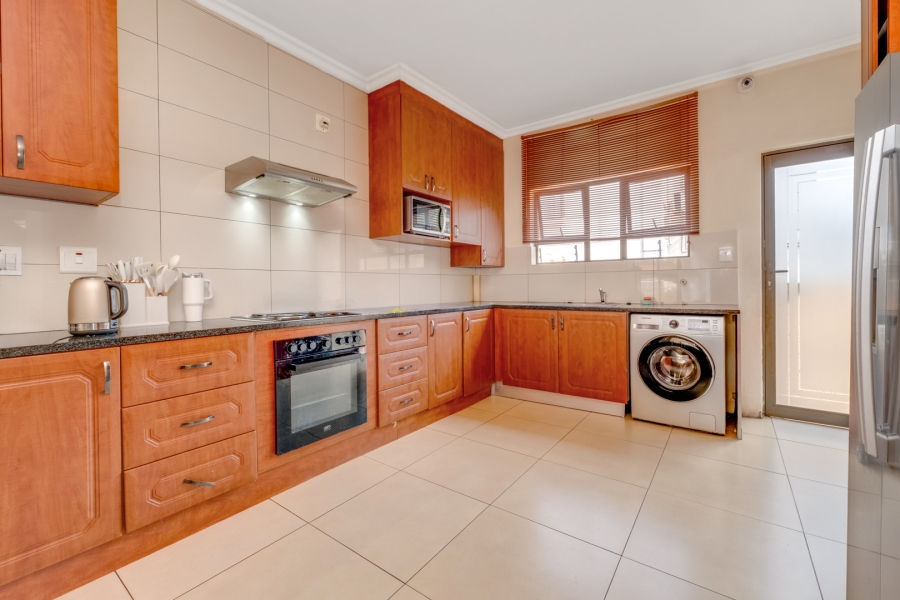4 Bedroom Property for Sale in Lonehill Gauteng