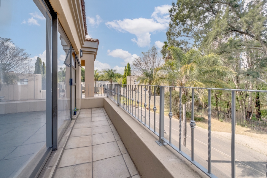 4 Bedroom Property for Sale in Lonehill Gauteng
