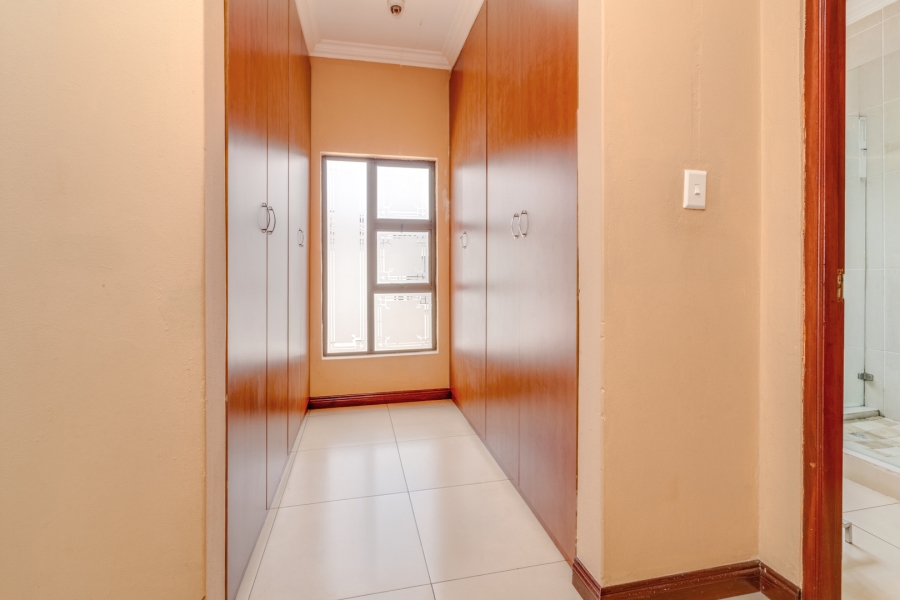 4 Bedroom Property for Sale in Lonehill Gauteng