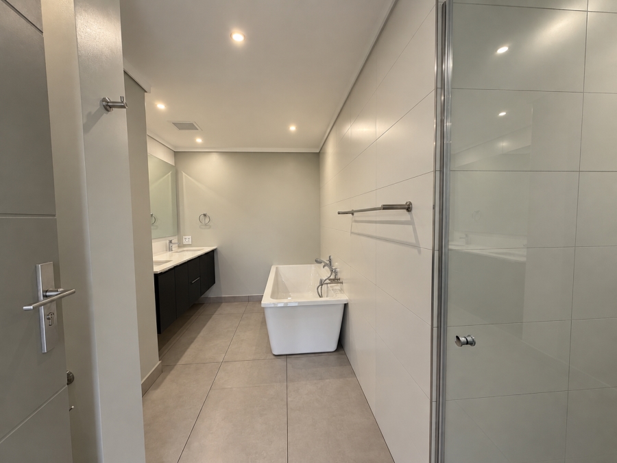 To Let 3 Bedroom Property for Rent in Ascend to Midstream Gauteng