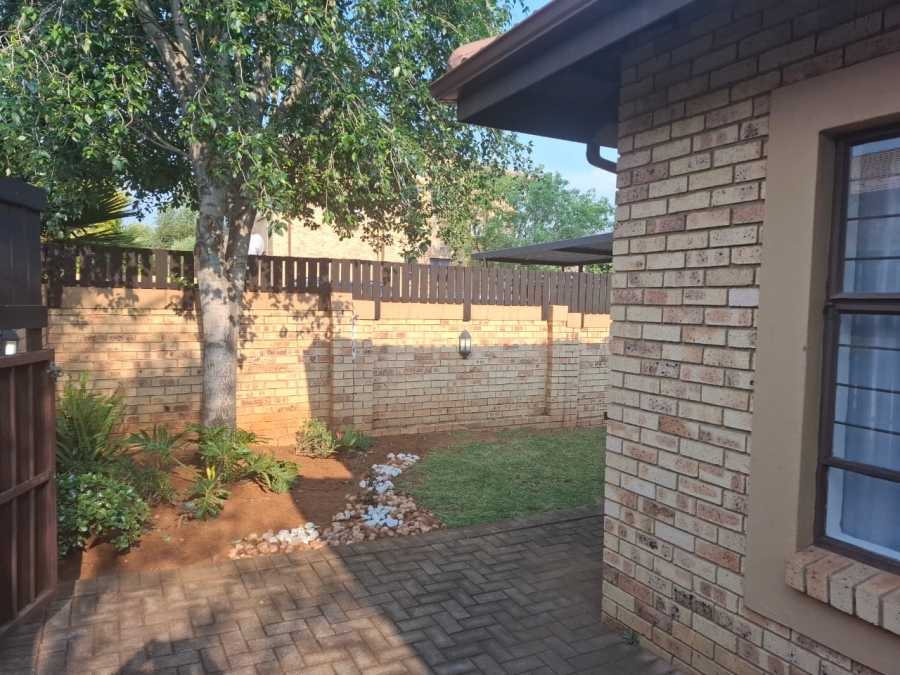 2 Bedroom Property for Sale in Bergbron Gauteng