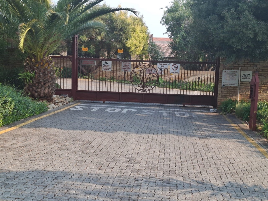 2 Bedroom Property for Sale in Bergbron Gauteng