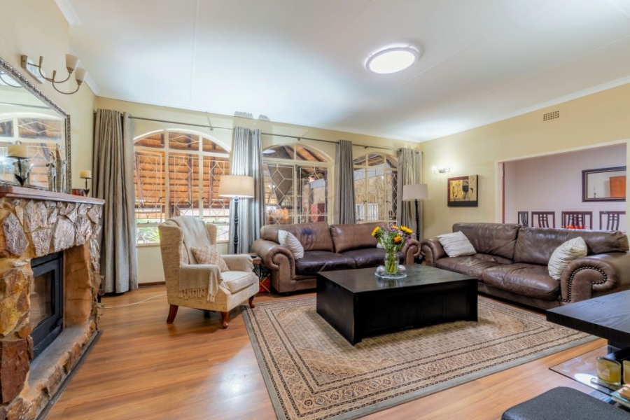 4 Bedroom Property for Sale in Helderkruin Gauteng