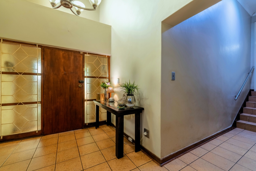 4 Bedroom Property for Sale in Helderkruin Gauteng