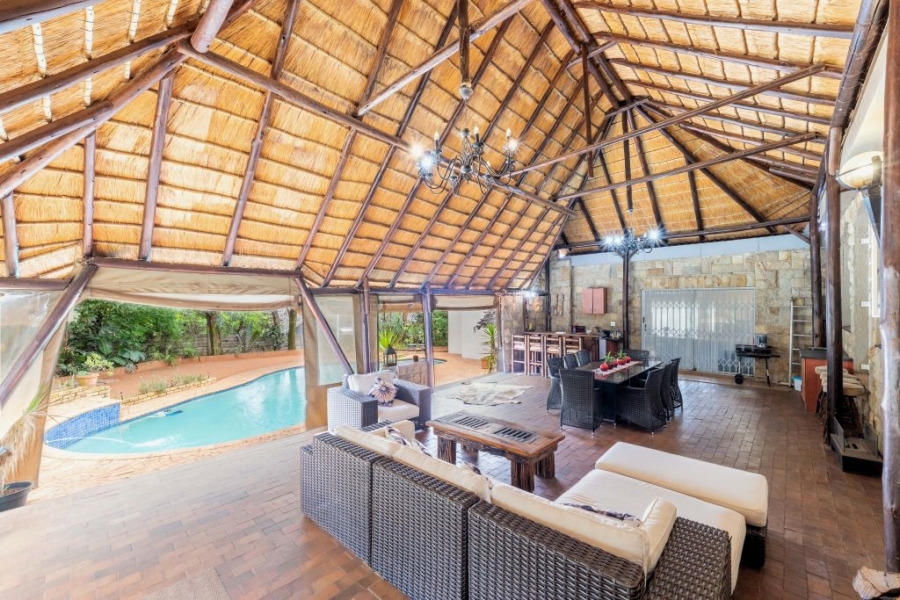 4 Bedroom Property for Sale in Helderkruin Gauteng