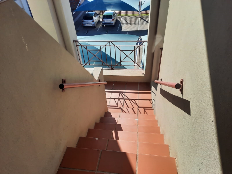 To Let 2 Bedroom Property for Rent in Randhart Gauteng