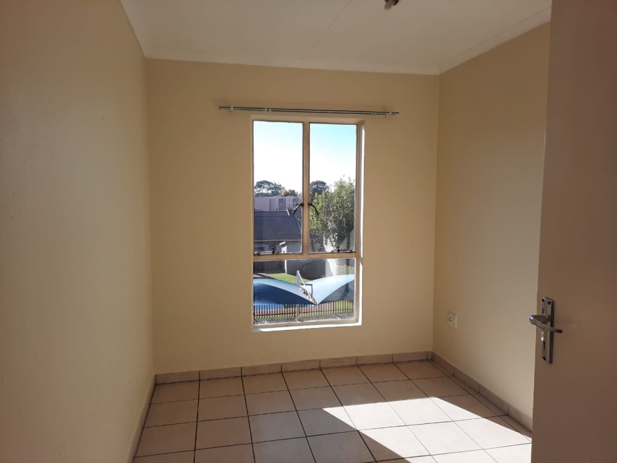 To Let 2 Bedroom Property for Rent in Randhart Gauteng