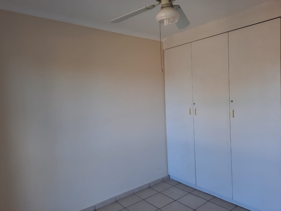 To Let 2 Bedroom Property for Rent in Randhart Gauteng