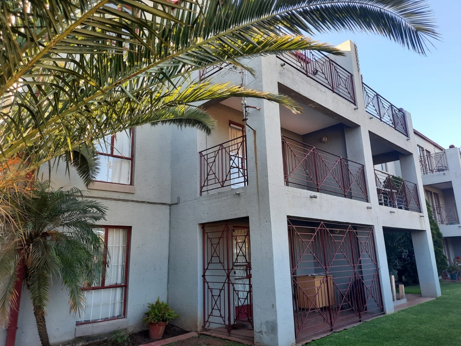 To Let 2 Bedroom Property for Rent in Randhart Gauteng