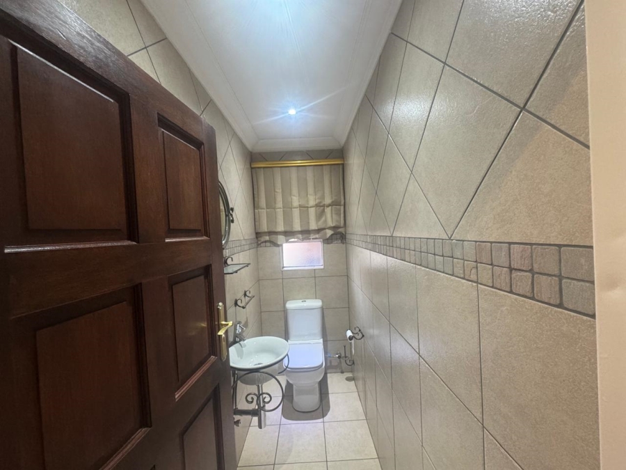 4 Bedroom Property for Sale in Sunair Park Gauteng
