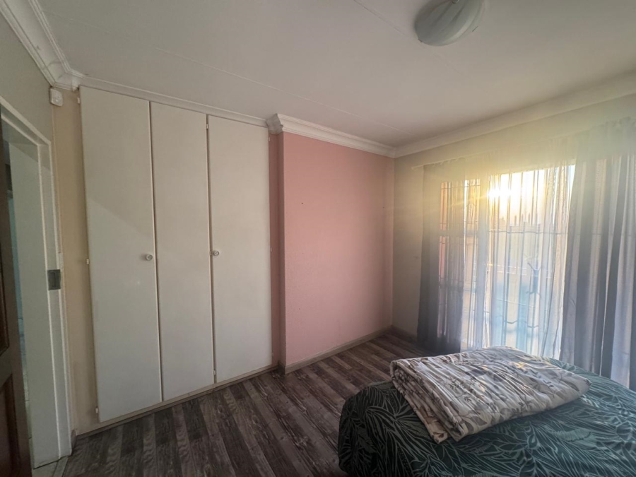 4 Bedroom Property for Sale in Sunair Park Gauteng