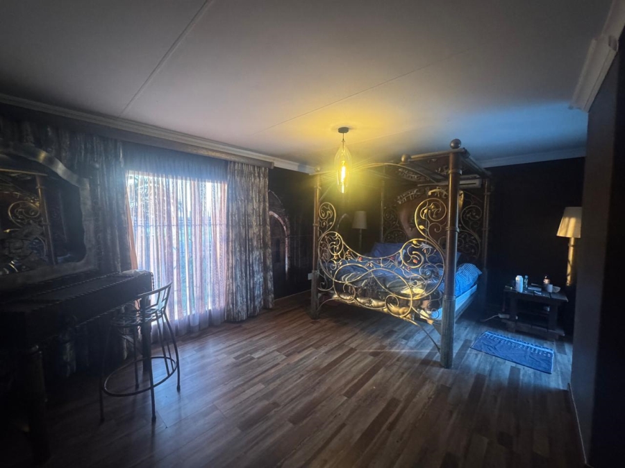 4 Bedroom Property for Sale in Sunair Park Gauteng