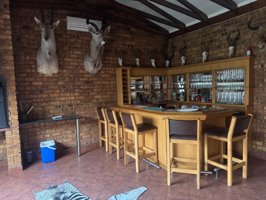 4 Bedroom Property for Sale in Sunair Park Gauteng