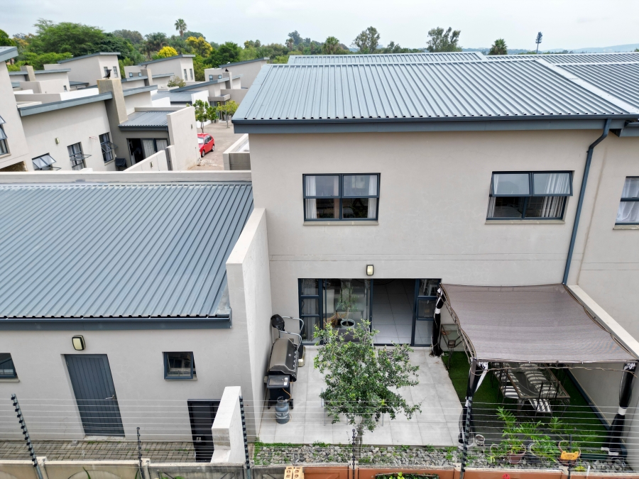 3 Bedroom Property for Sale in Equestria Gauteng