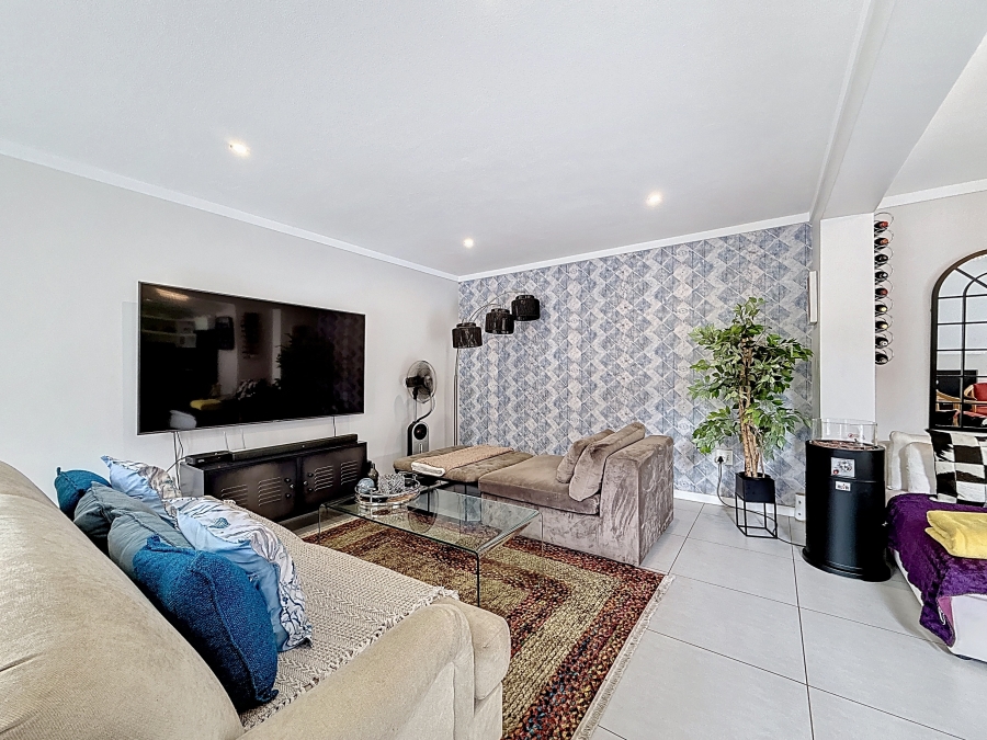 3 Bedroom Property for Sale in Equestria Gauteng