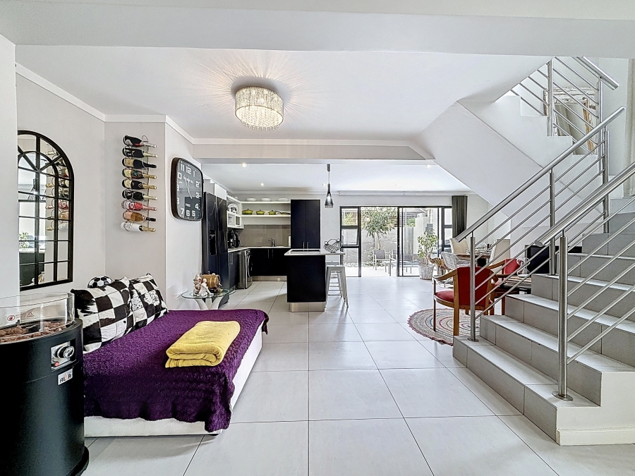 3 Bedroom Property for Sale in Equestria Gauteng