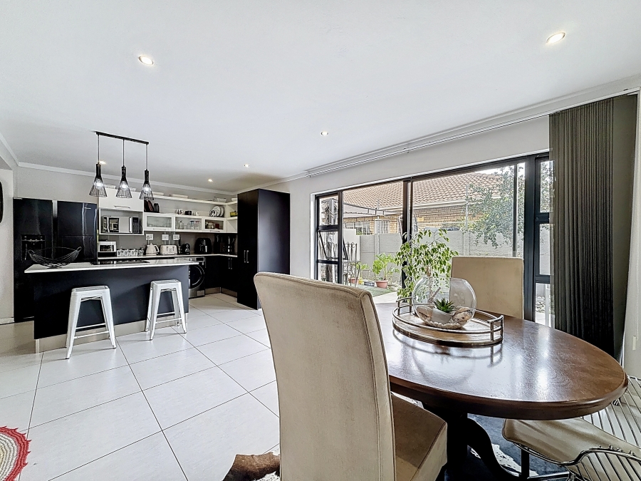 3 Bedroom Property for Sale in Equestria Gauteng