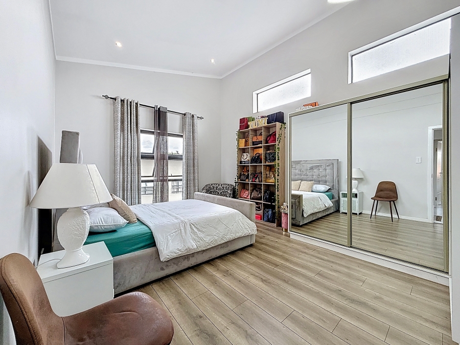 3 Bedroom Property for Sale in Equestria Gauteng