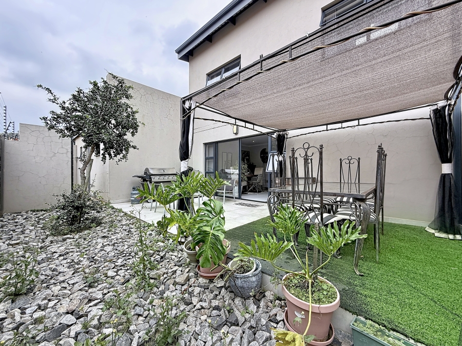 3 Bedroom Property for Sale in Equestria Gauteng