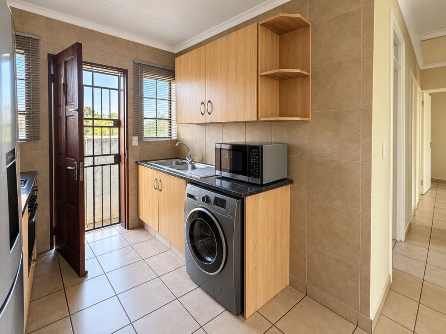 3 Bedroom Property for Sale in Thatch Hill Estate Gauteng