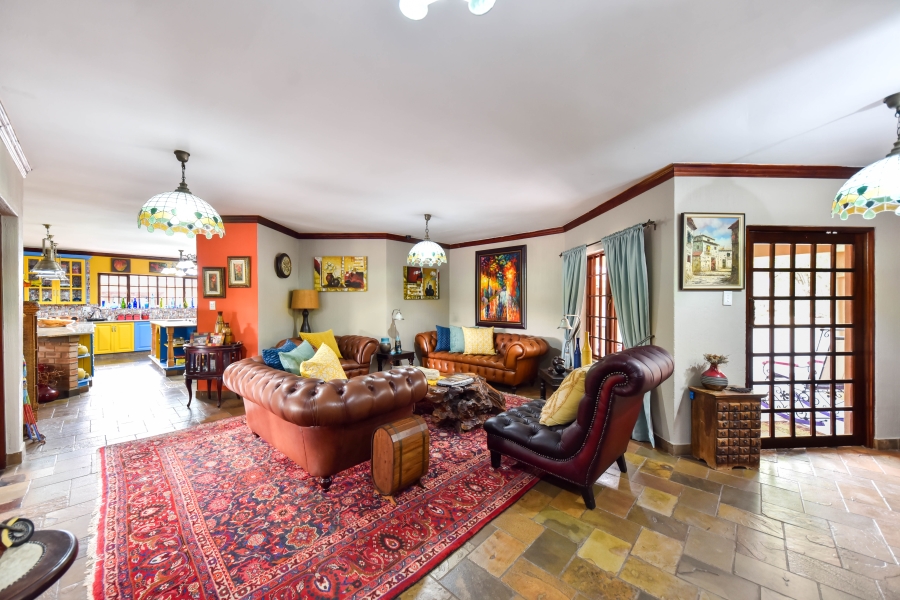 4 Bedroom Property for Sale in Leeuwfontein Gauteng