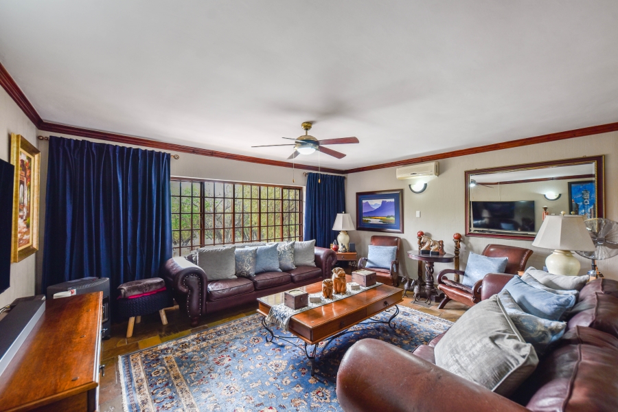 4 Bedroom Property for Sale in Leeuwfontein Gauteng
