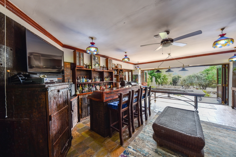 4 Bedroom Property for Sale in Leeuwfontein Gauteng