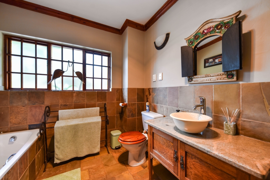 4 Bedroom Property for Sale in Leeuwfontein Gauteng