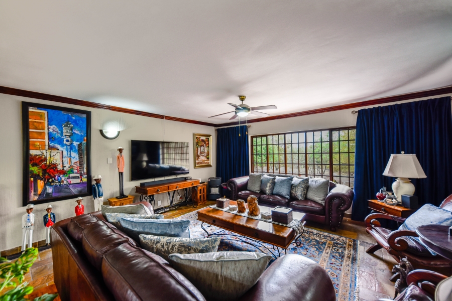 4 Bedroom Property for Sale in Leeuwfontein Gauteng