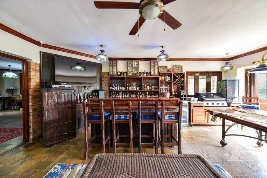 4 Bedroom Property for Sale in Leeuwfontein Gauteng
