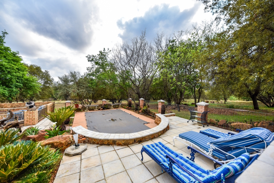 4 Bedroom Property for Sale in Leeuwfontein Gauteng