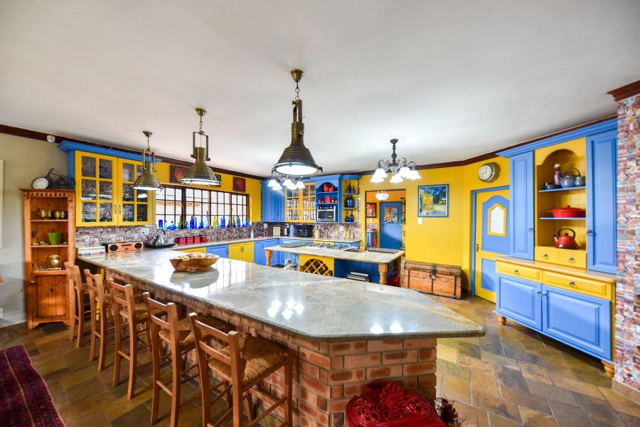 4 Bedroom Property for Sale in Leeuwfontein Gauteng