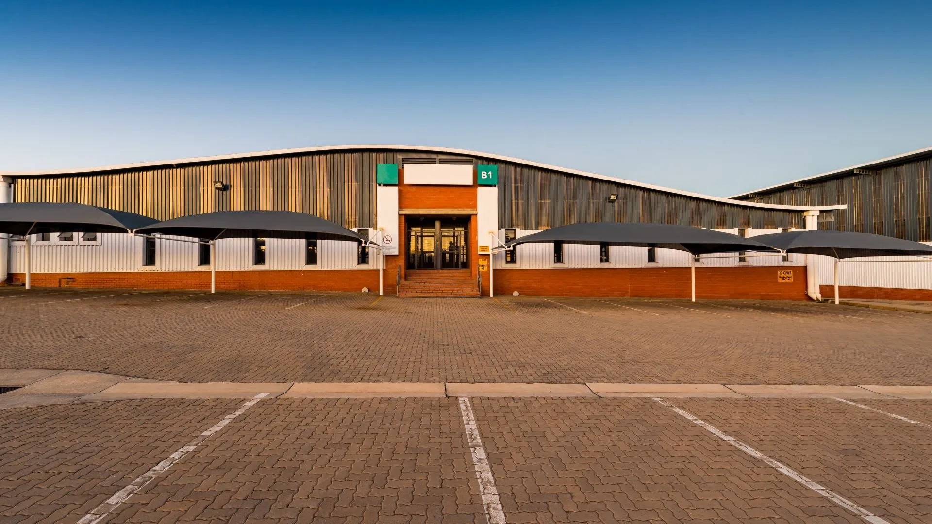 To Let Commercial Property for Rent in Meadowdale Gauteng